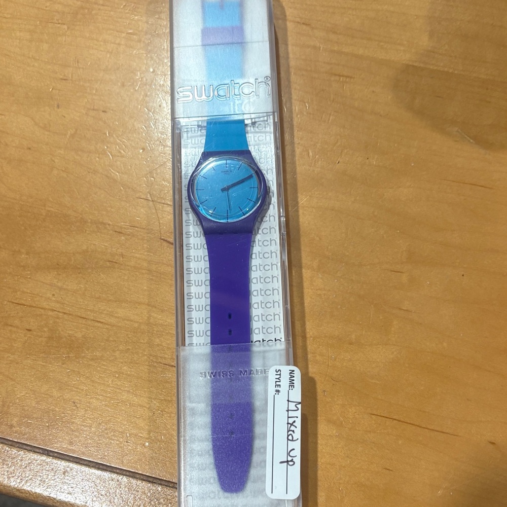🔥TWO DAY SALE 🔥NEW SWATCH WATER PURPLE AND BLUE “MIXED UP” GV128